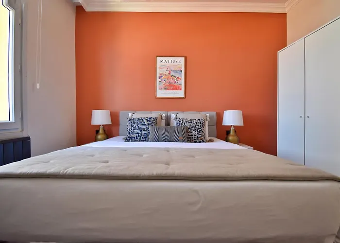 Apartamento Cozy Renovated 3br Near Taksim- Santur D10 *