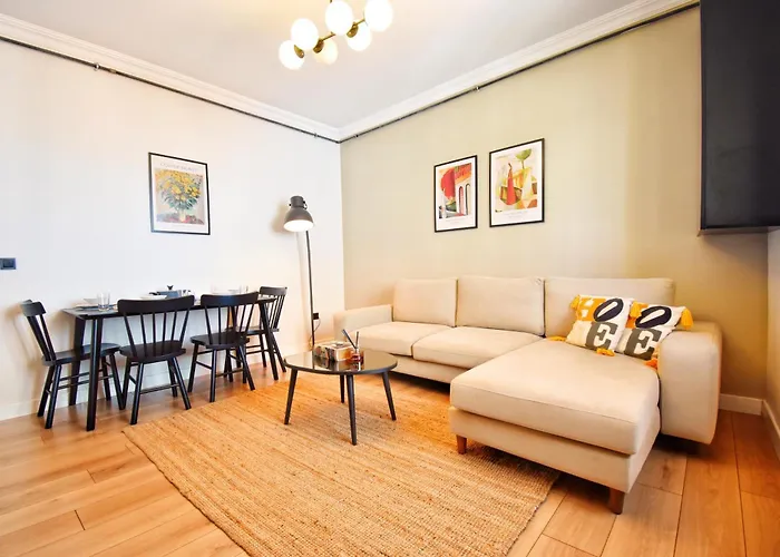 Cozy Renovated 3br Near Taksim- Santur D10 Estambul