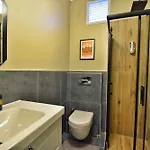 Cozy Renovated 3br Near Taksim- Santur D10 *
